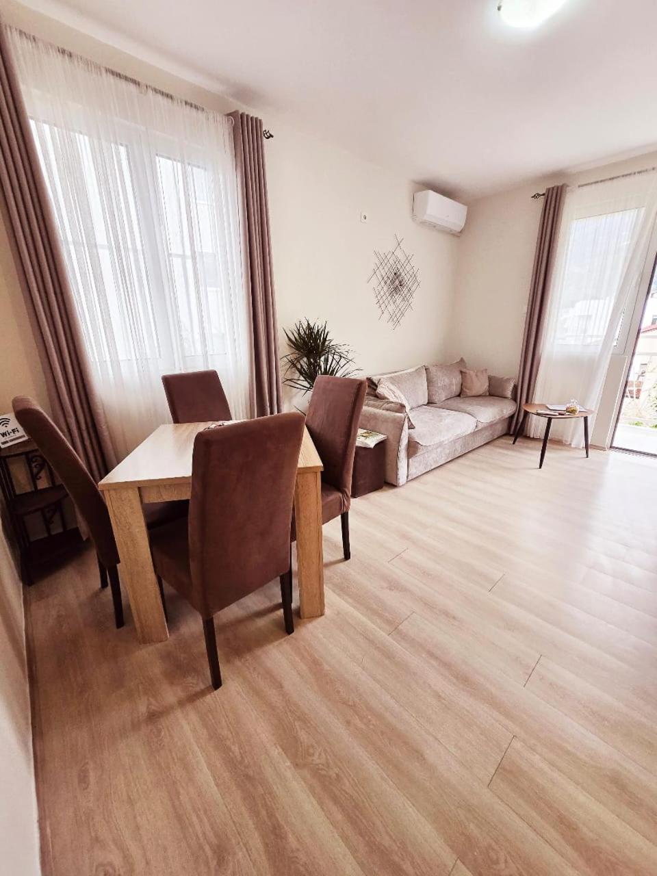 Apartments Nikcevic Budva Rum bild